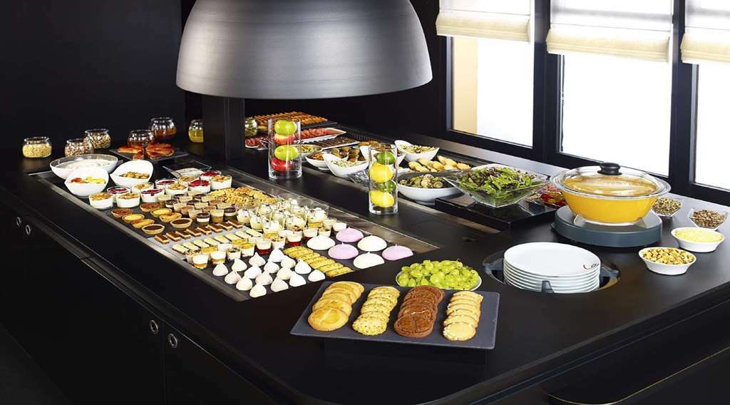 Kyriad Direct Strasbourg Ouest - Zénith Restaurante foto
